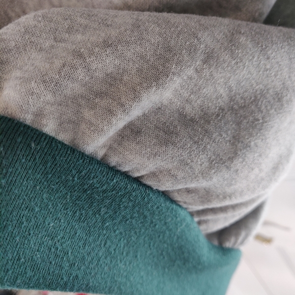 🎉3/$15🎉 Yesstyle Mock Neck Color Block Sweater - Picture 4 of 7